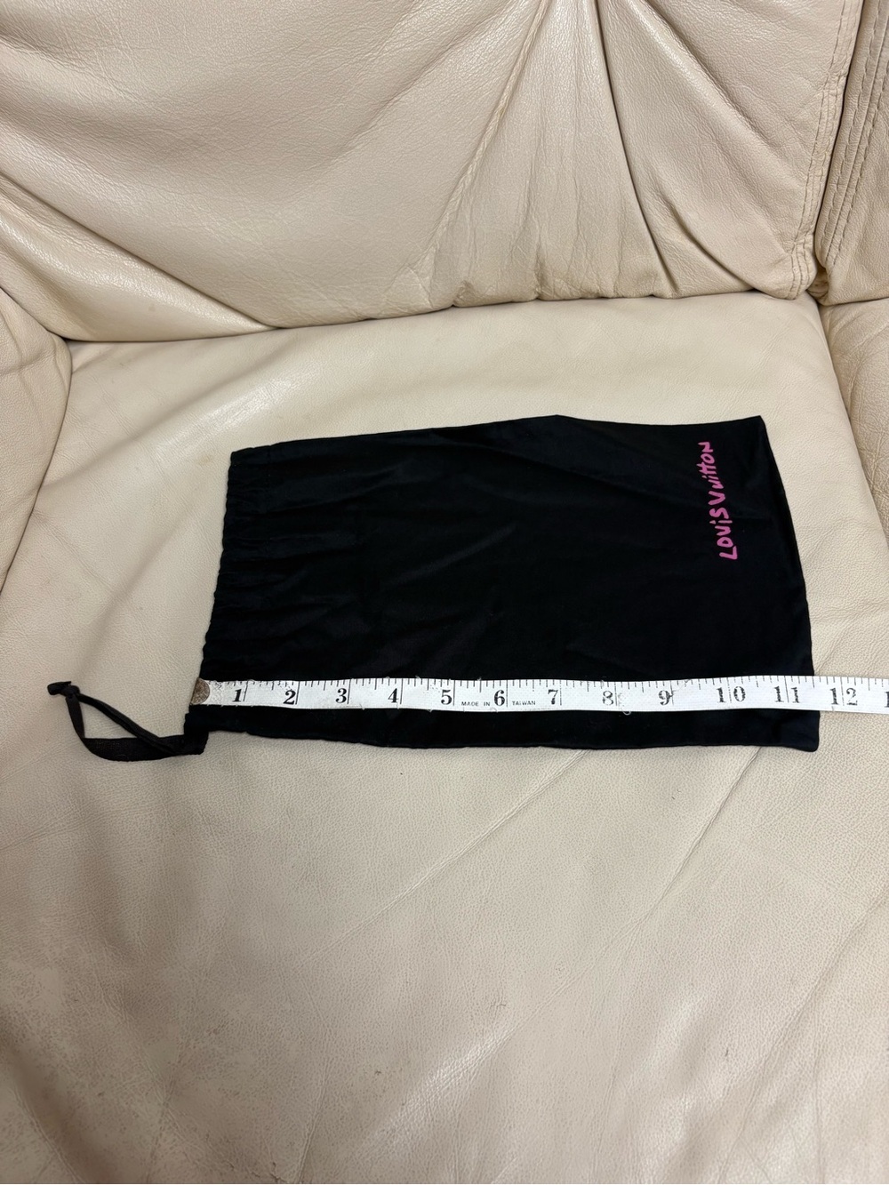 Louis Vuitton Small Scarf Black Drawstring Dust Bag Pink Sprouse Logo - Picture 2 of 8